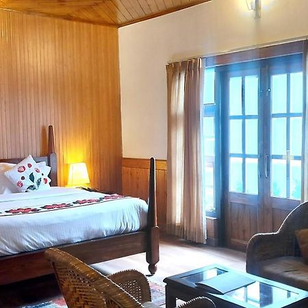 Bhikampur Lodge By Howard Nainital Bagian luar foto