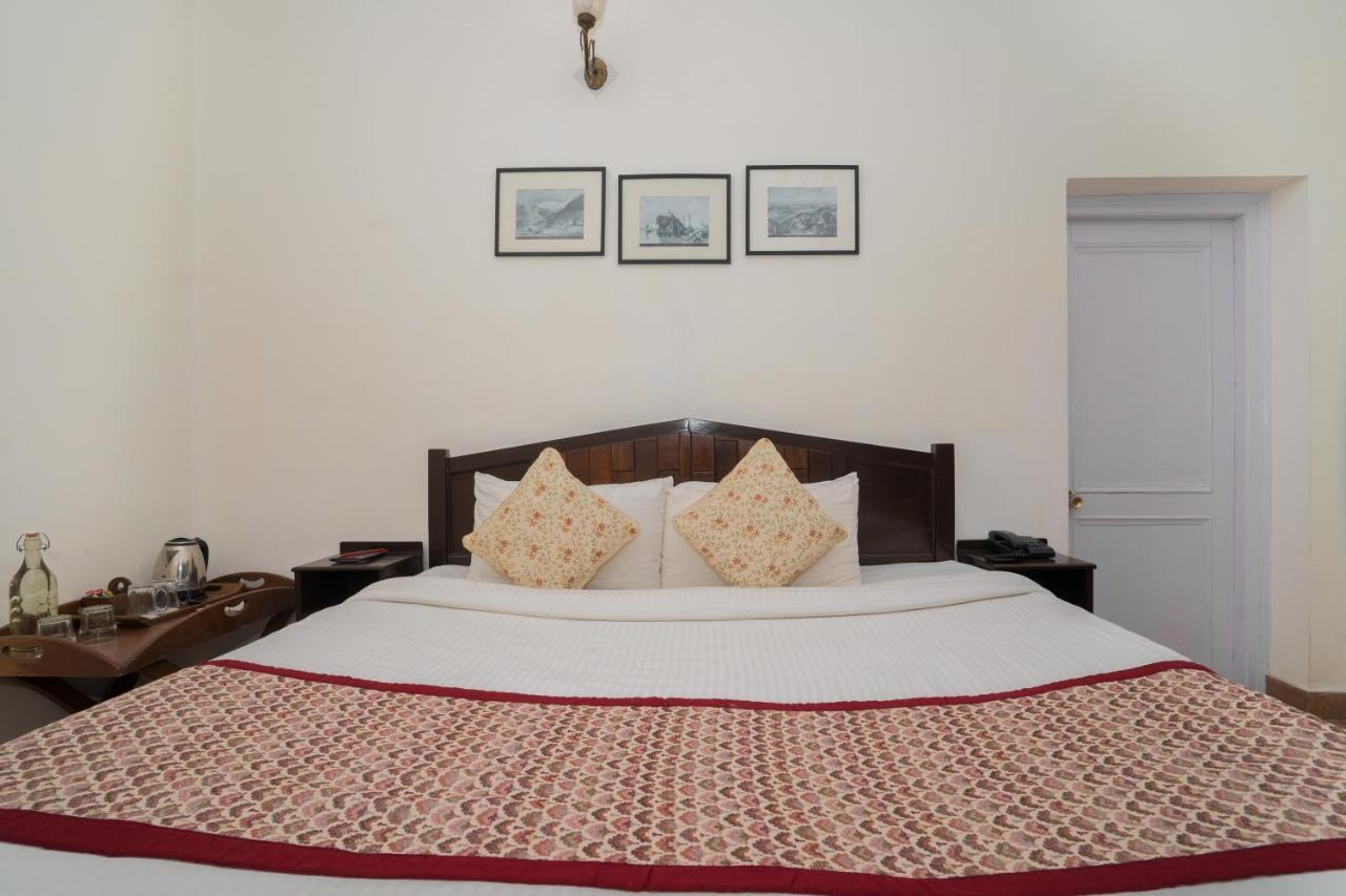 Bhikampur Lodge By Howard Nainital Bagian luar foto