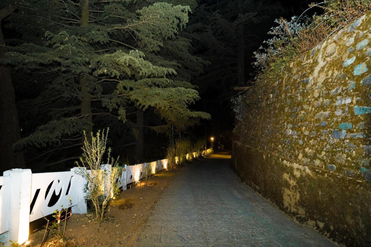 Bhikampur Lodge By Howard Nainital Bagian luar foto