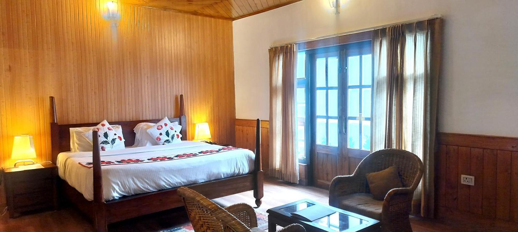 Bhikampur Lodge By Howard Nainital Bagian luar foto