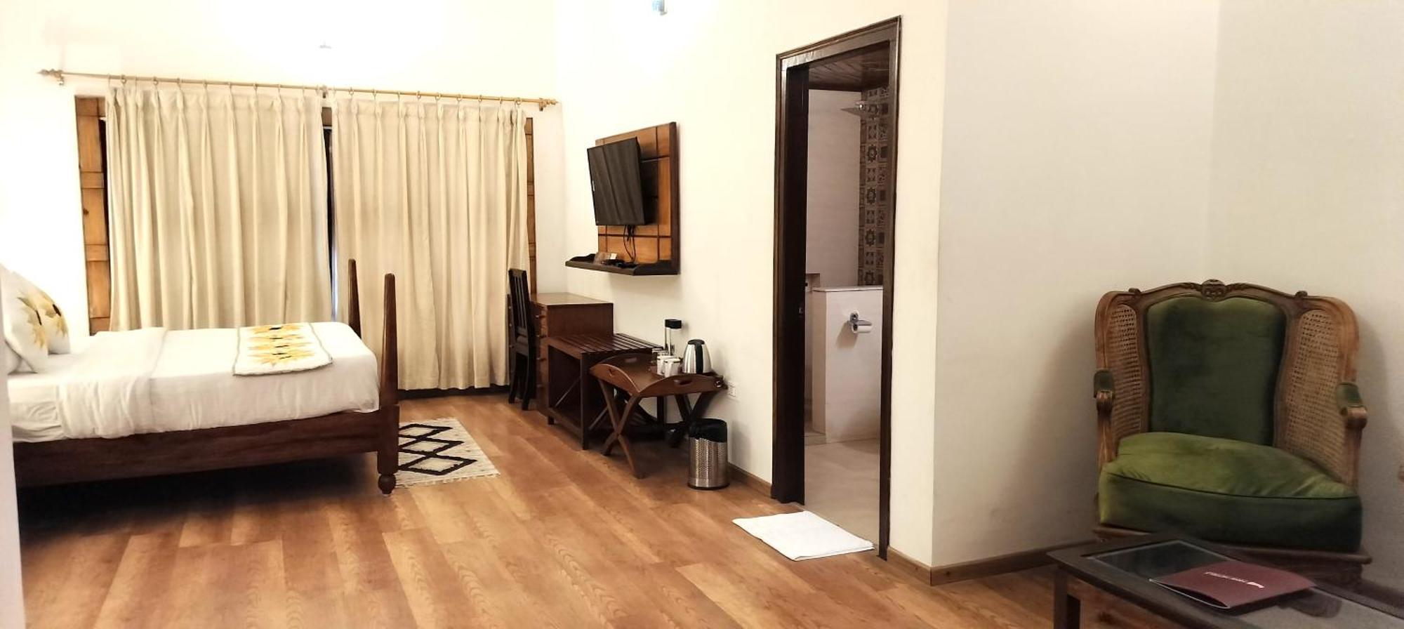 Bhikampur Lodge By Howard Nainital Bagian luar foto